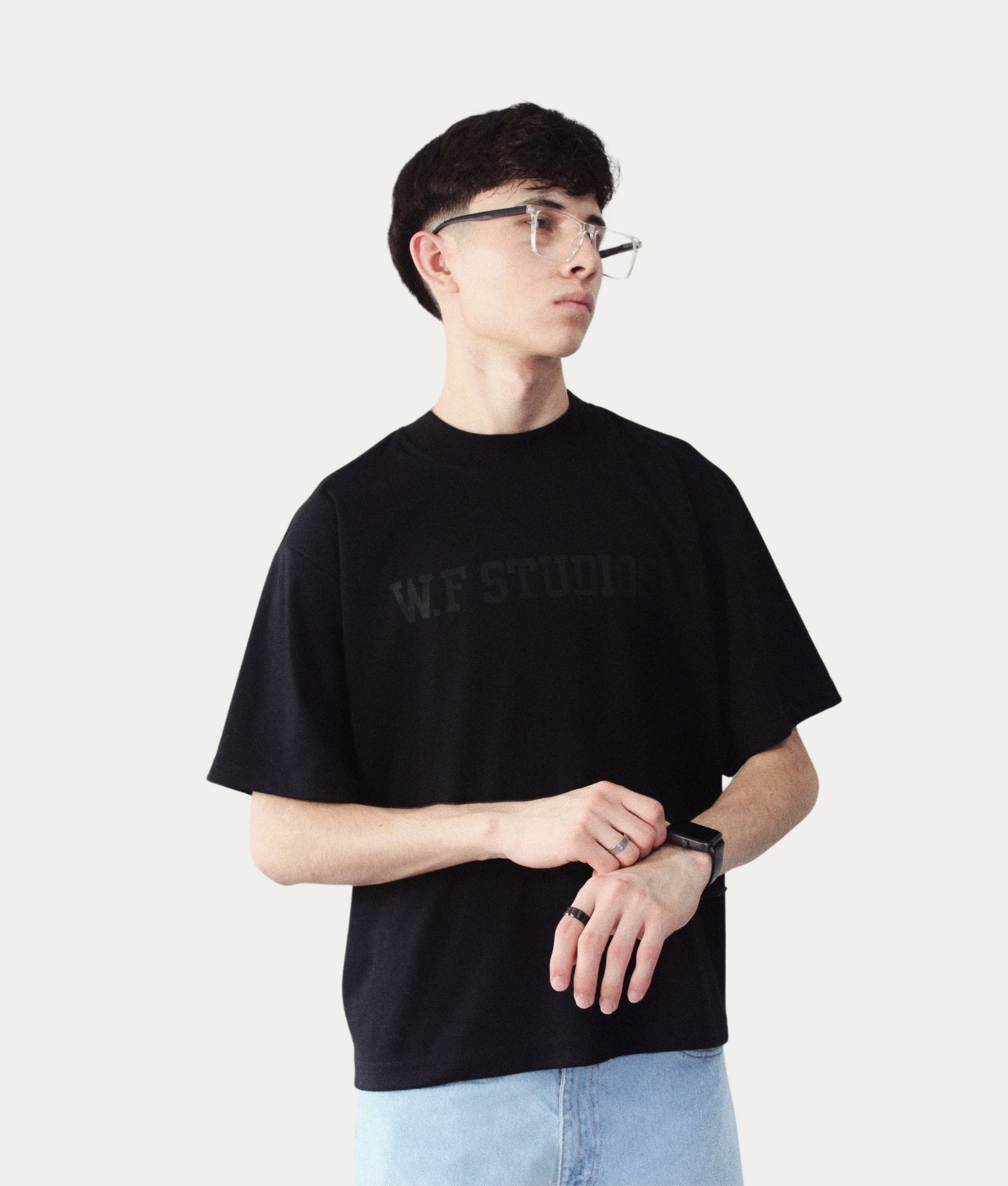 studios tee black